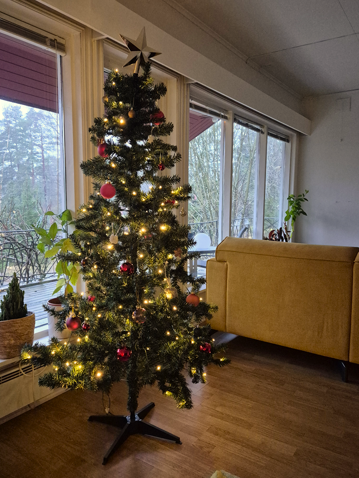 artificial christmas tree